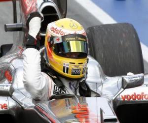 Puzzle Ο Λιούις Χάμιλτον πανηγυρίζει τη νίκη του στο Μόντρεαλ, Καναδάς 2010 Grand Prix